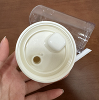 Vente en gros Tasse à boire transparente portable Ins Girls 500ml 700ml Résistant à la chaleur Bouteille d'eau de voyage en verre pour jus de lait avec paille
