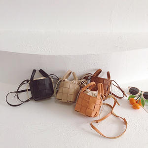 Bolso de cubo de PU Vintage tejido a mano para niñas, mochila cruzada de un hombro, bolso de hombro de moda para niños - Product Image 2
