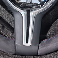 Volant de voiture en Alcantara pour BMW E92 E93 E61 E84 E70 E72 E71 M3 M5 X5 E90 E81 E82 E87 E88 E89 E91 Accessoires LED
