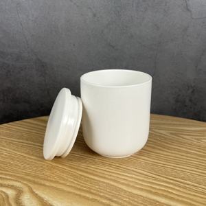 ภาชนะเปล่าสำหรับใส่เทียน ทำจากเซรามิกเนื้อสโตนแวร์ ผิวด้าน รูปทรงกระบอก งานแฮนด์เมด สำหรับตกแต่งบ้าน ใช้สำหรับทำเทียน  พร้อมฝาปิด - Product Image 3