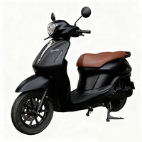 Scooter électrique 1500W, batterie lithium 72V32Ah, longue autonomie, véhicule de transport urbain, fournisseur en gros