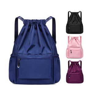 Mochila Profesional Impermeable con Cordón, Gran Capacidad, para Deportes al Aire Libre, con Logotipo Impreso de Dibujos Animados, Material de Poliéster - Product Image 1