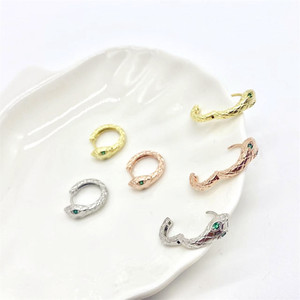 Snake-Shaped <b>Cuff</b> <b>Earrings</b> Zinc Alloy Micro Insert Emerald Eyes Small Animal Design Fashion Jewelry - Product Image 3