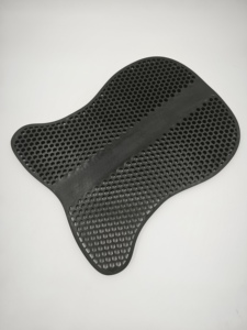 Tapis de selle sur mesure en gel de silicone antidérapant en peau de mouton, prévient les maux de dos chez les chevaux, noir, en polypropylène (PP) - Product Image 5