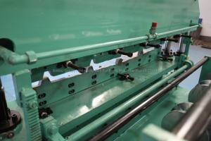 Petit pain trapézoïdal de feuille de <span class=keywords><strong>toiture</strong></span> de double couche formant la machine très utilisée dans le panneau de mur de hangar de dépôt de locomotive d'usine - Product Image 2