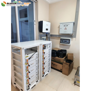 ระบบไฟฟ้าพลังงานแสงอาทิตย์ EU Stock Italy ตู้กลางแจ้งออลอินวัน 30KW แบตเตอรี่ลิเธียม 54kwh - Product Image 2