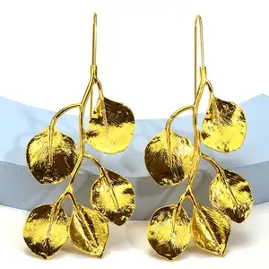 2023 Earring Fashion Jewelry New Arrival Metal Plant Irregular Drop Earrings Vintage Leaf Golden Drop Earrings Jewelry Wholesale