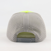 Casquette de baseball personnalisée à 5 panneaux avec logo en PVC caoutchouté, casquette de golf imperméable perforée au laser, chapeau de golf en polyester vert avec cordon