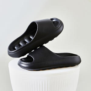 Chaussures sans lacets, respirantes, durables, douces et au design décontracté. La semelle est en matériau VPC - Product Image 6