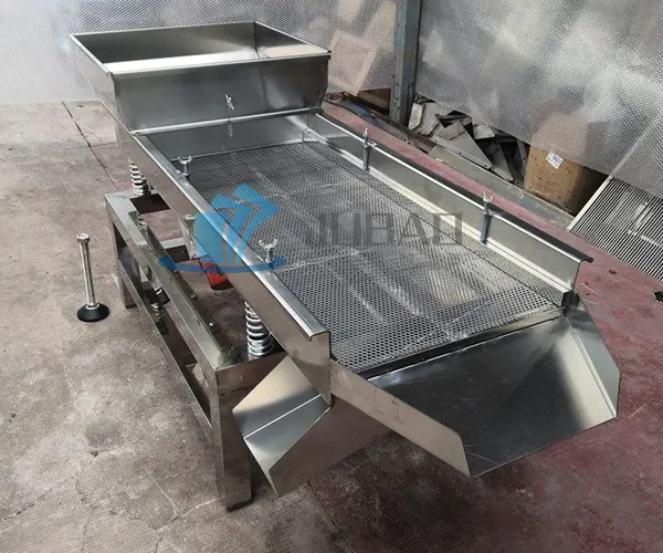 Carbon steel linear vibrating screen machine /leaner siev vibrating sorting machine
