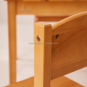 Mesa de Estudio de Madera y Cuatro Sillas, Diseño Clásico para Niños, Color Natural - Product Image 5