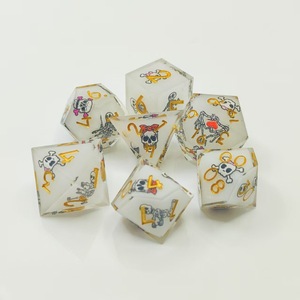 Juego de dados de resina estilo punk Lovecraft, dados poliédricos Cthulhu Mythos DND para juegos de rol de mesa, caja de regalo - Product Image 1