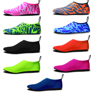 Chaussures <span class=keywords><strong>d</strong></span>'<span class=keywords><strong>eau</strong></span> légères pliables en néoprène avec semelle antidérapante pour la plage, la marche aquatique et la natation, impression couleur OEM - Product Image 3