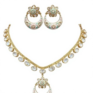 Conjunto de collar Kundan chapado en oro con pendientes de flores para mujer, joyería de boda, collares con colgante de aleación de estilo vintage. - Product Image 2