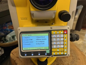 เครื่องวัดมุมแบบ Total Station รุ่น SOUTH N3/NTS-332R15M ราคาคุ้มค่า พร้อมความแม่นยำระดับ 2 นิ้ว สำหรับงานสำรวจที่ดิน - Product Image 4