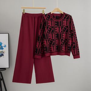 Ensemble pull tricoté pour femme avec haut à manches longues imprimé lettres et pantalon large – Tenue décontractée automne-hiver - Product Image 2