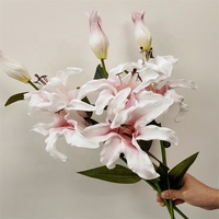 Hochwertige 3-Köpfige Lilien-Blumen Realistische Künstliche PU Weiße Rosa Lilien für Hochzeit Heim Tischdekoration