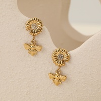 Ensemble de bijoux pour femmes personnalisé, fleur, abeille, plaqué or, acier inoxydable, collier, boucles d'oreilles, bague, bijoux abeille pour la vente en gros