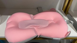 Nouvelle arrivée 2022 : Baignoire pour bébé avec tapis pliable, support de bain en forme de fleur, coussin de bain pour bébés - Product Image 3