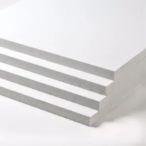 Trọng lượng nhẹ PVC Trần tấm Tường Hội Đồng Quản Trị Hiện Đại tùy chỉnh dải nhựa PVC & canxi bột không thấm nước tắm tấm Tường
