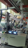 Doseur volumétrique en plastique de haute précision PLC industriel contrôlant le mélangeur de couleurs de granulés en plastique Masterbatch