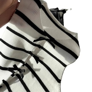 Top en tricot <span class=keywords><strong>rayé</strong></span> sans manches pour femmes, style européen <span class=keywords><strong>et</strong></span> américain, <span class=keywords><strong>noir</strong></span> <span class=keywords><strong>et</strong></span> <span class=keywords><strong>blanc</strong></span>, <span class=keywords><strong>gilet</strong></span> d'été - Product Image 5