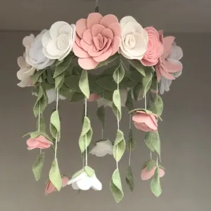 Baby Nursery Decor Handgemaakte Ambachten Diy Romantische Bloemen Regen Roze 3d Rose Wolvilt Bloem Babybedje Mobiele Voor Meisjes