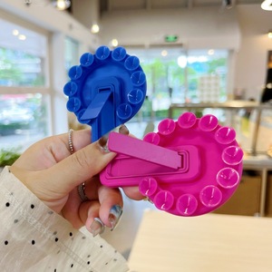 Support de téléphone à ventouse en silicone avec miroir intégré pour tous les téléphones, support mains libres pour selfies et vidéos - Product Image 4