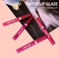 Ensemble de 3 rouges à lèvres liquides mats personnalisés à marque privée, fini velours, hydratant, longue tenue, waterproof, enrichi en vitamines
