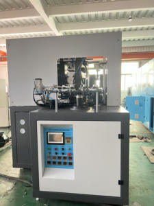 Máquina Sopladora Automática para Botellas de PET/PP HY-S2, Económica, de 2 Cavidades, Alimentación Manual, Control por PLC, Bomba de Motor, Alta Precisión - Product Image 3