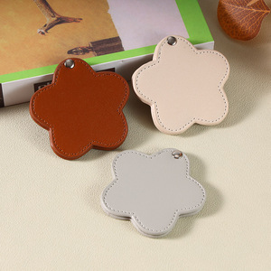 Espejo de Maquillaje Portátil con Aumento Personalizado con Logotipo 2026, Espejo Cosmético Compacto Pequeño y Lindo de Cuero PU con Forma de Estrella - Product Image 5