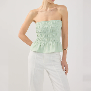 Fábrica de Ropa Personalizada para Mujer, <span class=keywords><strong>Top</strong></span> <span class=keywords><strong>Fruncido</strong></span> sin Tirantes, Color Menta, Camisas, Blusas y Tops al por Mayor - Product Image 2