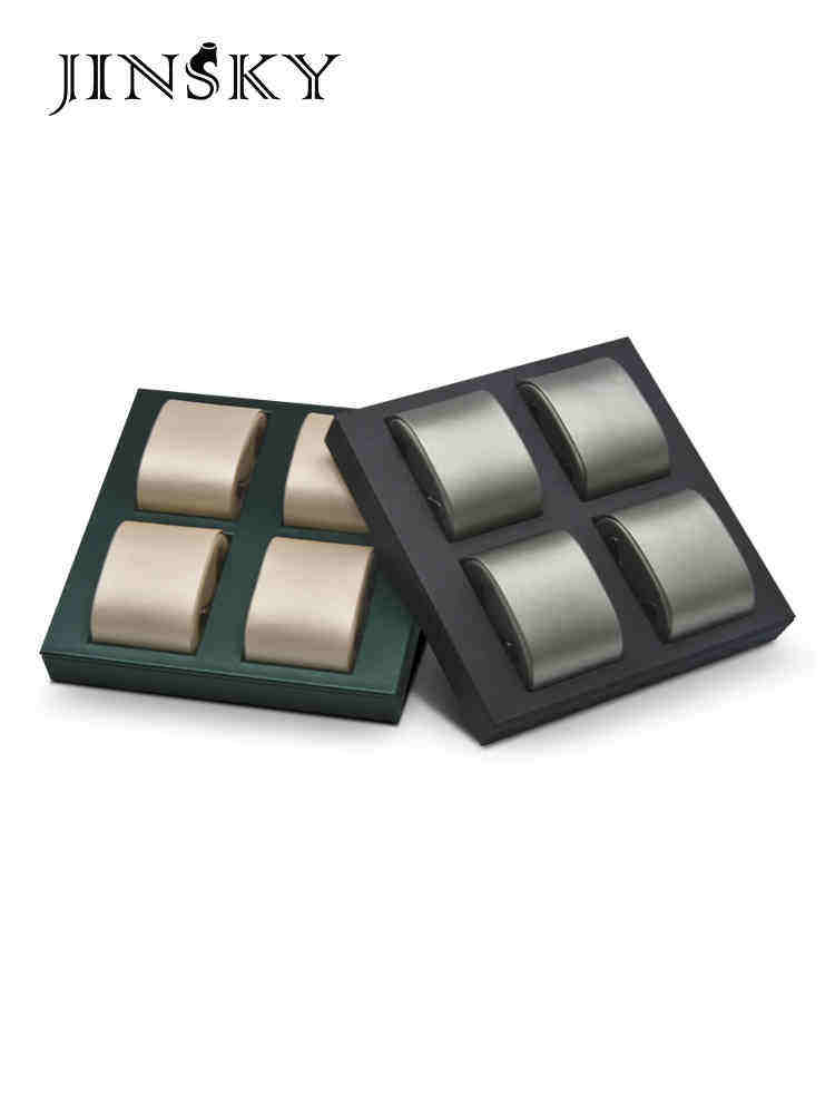 2 couleurs, 3 styles