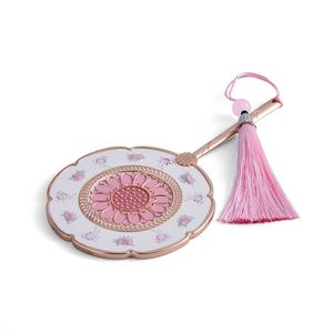 Espejo de Maquillaje de Mano con Borla, Color Rosa, con Logotipo Personalizado, Recuerdo de Boda - Product Image 3