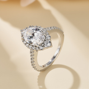 Bague de fiançailles en or S925 avec moissanite <span class=keywords><strong>VVS</strong></span> 1CT de luxe léger pour femme, coupe ronde brillante - Product Image 4