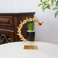 Décorations de plantes en pot de style européen géométrique en fer créatif nordique pour la maison, le salon, le bureau, le cabinet à vin