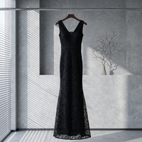 Robe longue sirène noire en dentelle, col en V profond, sans manches, taille haute, pour soirée formelle ou bal de promo