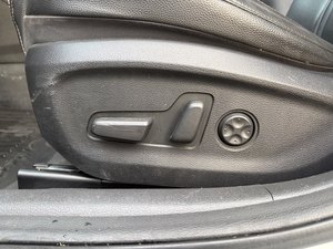 Auto Usado Coreano Plateado 2018, Sedán Mediano Económico de Gas LP, con Asientos Ventilados, para Exportación - Product Image 4