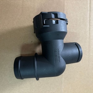 Conector en T para Manguera de Agua de Coche Touran Sagitar 1K0122291BC 90 Grados PA66 Negro - Product Image 1