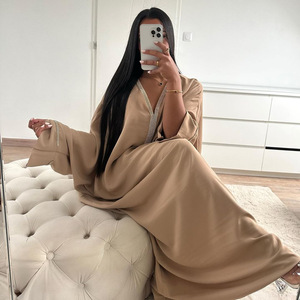 2023 Dubai caftano Casual donna tinta unita manica a pipistrello camicetta camicia Casual <span class=keywords><strong>abbigliamento</strong></span> musulmano <span class=keywords><strong>abbigliamento</strong></span> <span class=keywords><strong>islamico</strong></span> Abaya da donna - Product Image 4
