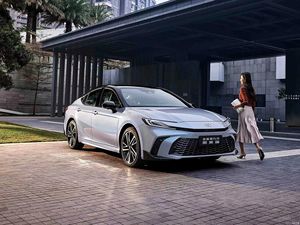 2025 עבור toyotas camrys מוגדר הטוב ביותר חדש אנרגיה סיני ספורט היברידי סדאן עור מושבים שמאל היגוי שיוט אירו vi - Product Image 4