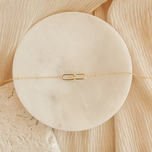 EManco Collier Infini à Maillons en Acier Inoxydable, <span class=keywords><strong>Pendentif</strong></span> Double Trombone Géométrique, Bijoux Simples et Tendance pour Femmes, Vente en Gros - Product Image 4