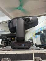 Luz de Escenario Móvil Stagelight ACME XA600 BSWF Usada para Iluminación de Conciertos, Eventos Comerciales y Producción Escénica