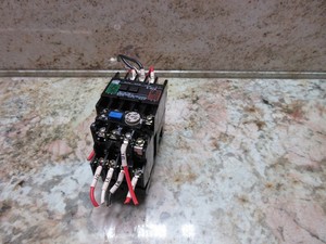 Unité de contacteur 94 S-k12 <span class=keywords><strong>Jem</strong></span> 1038 Bobine 200 Volts Neuve, Produit d'origine avec une garantie d'un an - Product Image 1