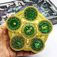 1 pièce – Jeu de dés en métal gravé, poli or, vert émeraude, motif dragon, roulette rotative, en alliage de zinc, polyédrique, écologique et durable