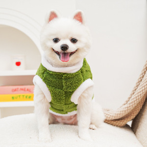 Chaleco Cálido para Mascotas de Felpa, Lana y Poliéster para Otoño e Invierno, Diseño a Cuadros, Anti-Perdida de Pelo, Ropa Suave para Perros y Gatos, Venta al por Mayor - Product Image 5