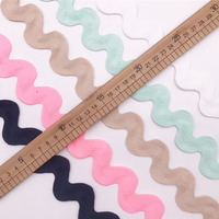 Vente en gros de haute qualité multicolore 2cm Ric Rac ruban Zig Zag garniture pour vêtement personnalisé Rick Rack garniture