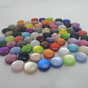 Boutons de <span class=keywords><strong>couture</strong></span> fantaisie nacrés pour cheongsam, boutons invisibles en résine pour vêtements, boutons en verre transparent pour manteau - Product Image 6