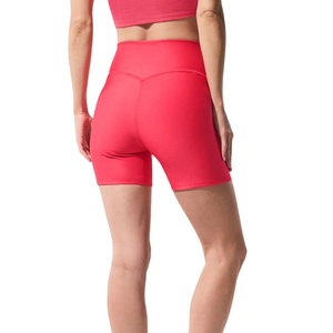 Shorts de yoga et de sport pour femmes, personnalisables, en gros, OEM, nouvelle collection, séchage rapide, confortables, taille élastique, 100% nylon - Product Image 2