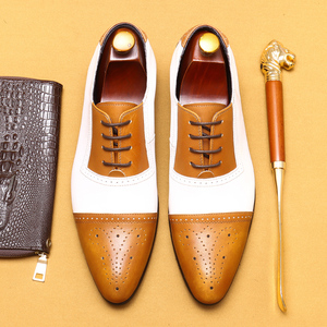 รองเท้าแต่งงานผู้ชายสำหรับเจ้าบ่าว สไตล์ธุรกิจ หนังแท้ สไตล์อังกฤษ หัวแหลม แบบ Brogues ดีไซน์สองสี - Product Image 3